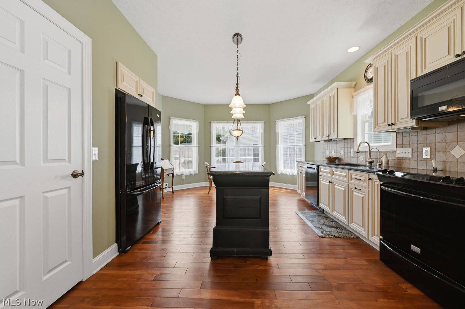 10272 River Run Lane North Royalton OH 44133