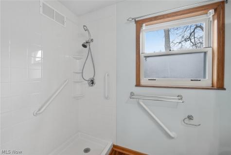 856 E Highland Avenue Wooster OH 44691