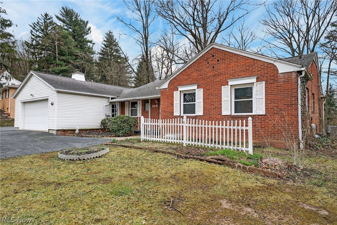 856 E Highland Avenue Wooster OH 44691