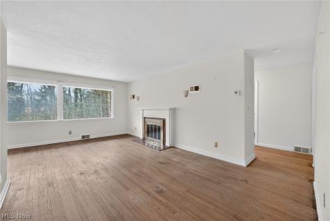 856 E Highland Avenue Wooster OH 44691