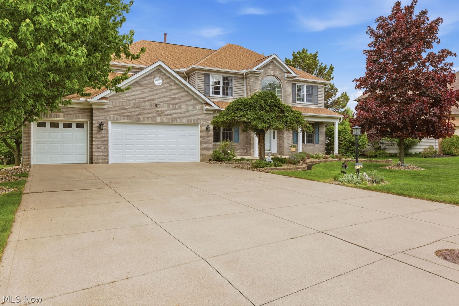 15142 Old Oak Drive Strongsville OH 44149