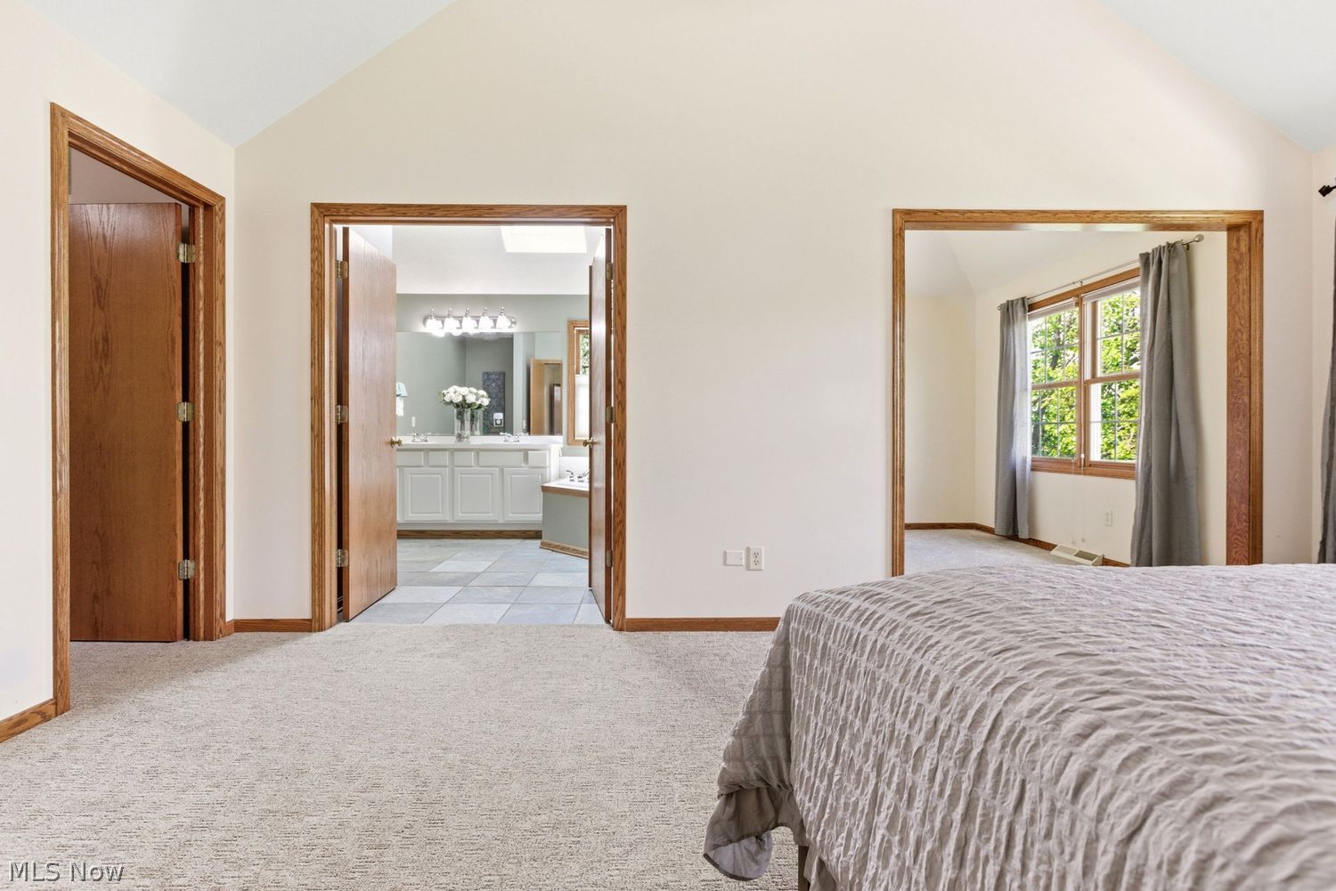 15142 Old Oak Drive Strongsville OH 44149