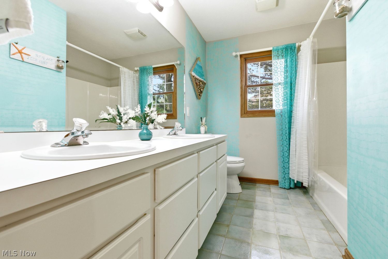 15142 Old Oak Drive Strongsville OH 44149