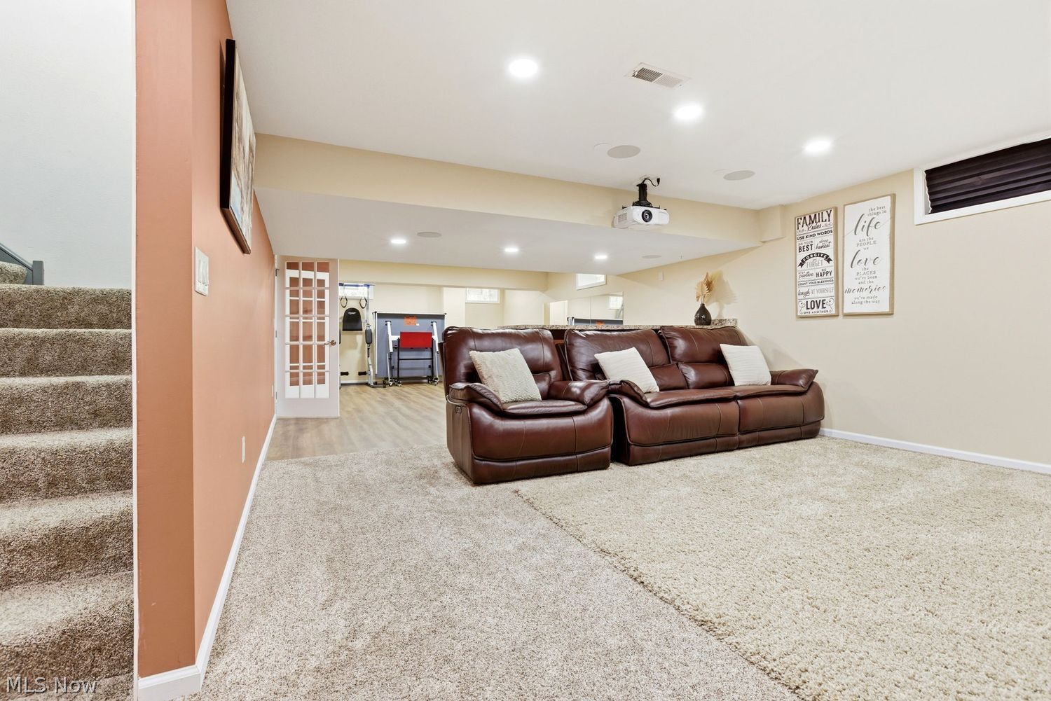15142 Old Oak Drive Strongsville OH 44149