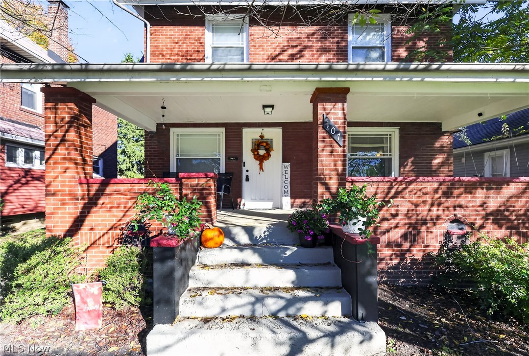 107 N Hartford Avenue Youngstown OH 44509