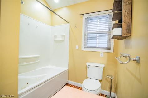 645 Pearl Street Extension Marietta OH 45750