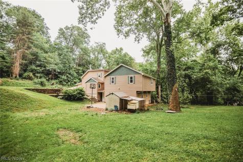 645 Pearl Street Extension Marietta OH 45750
