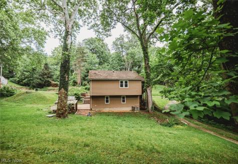 645 Pearl Street Extension Marietta OH 45750