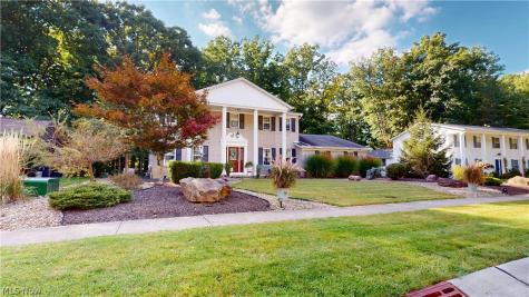 20076 Idlewood Trail Strongsville OH 44149
