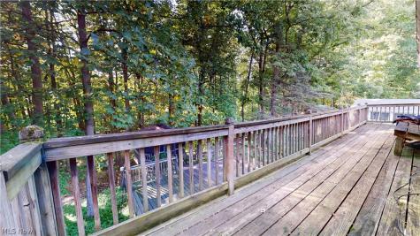 20076 Idlewood Trail Strongsville OH 44149