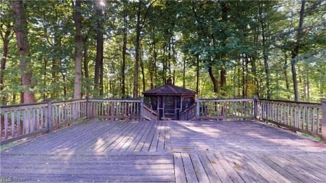 20076 Idlewood Trail Strongsville OH 44149