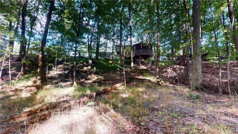 20076 Idlewood Trail Strongsville OH 44149