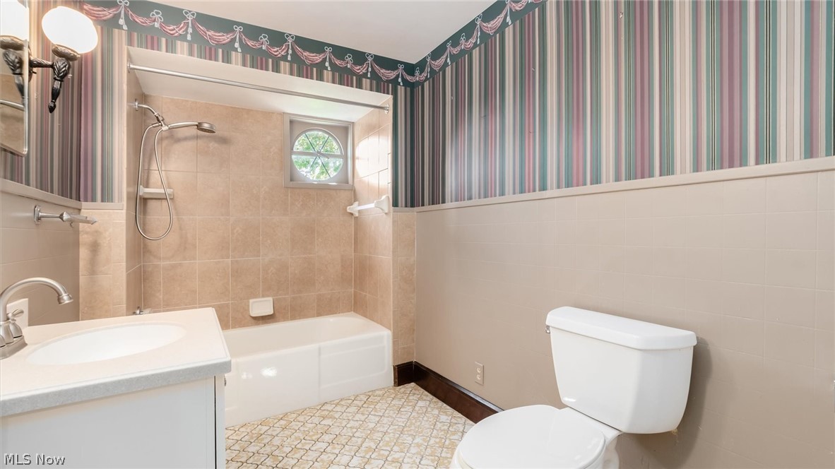 2751 E Ridgewood Circle Zanesville OH 43701