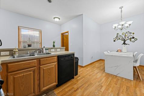 374 Pauline Avenue Akron OH 44312