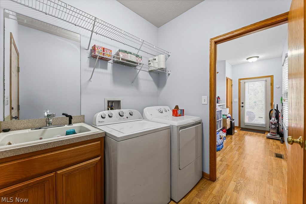 374 Pauline Avenue Akron OH 44312