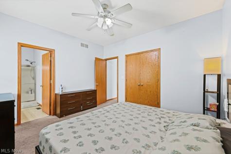 374 Pauline Avenue Akron OH 44312