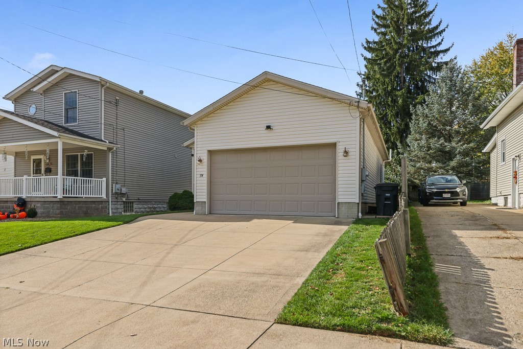 374 Pauline Avenue Akron OH 44312