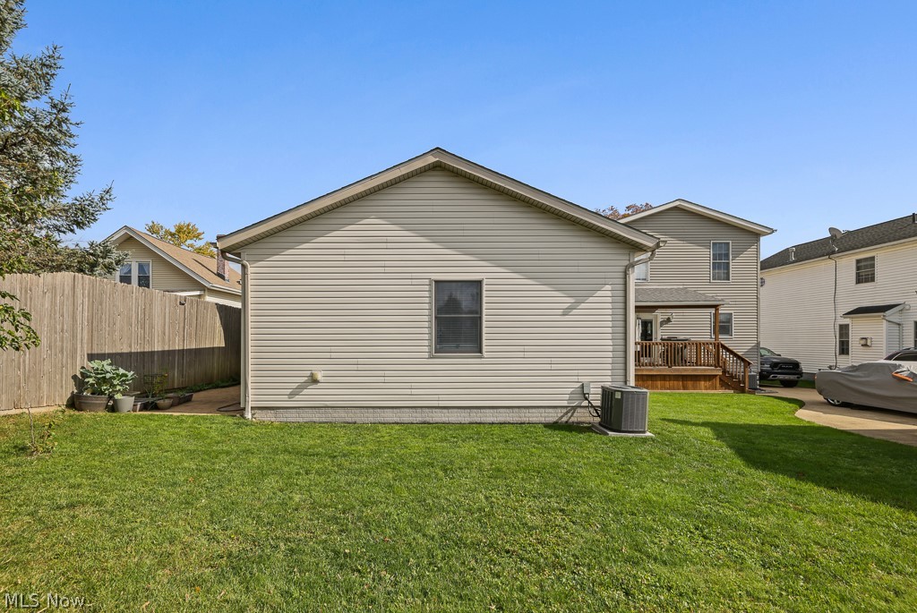 374 Pauline Avenue Akron OH 44312