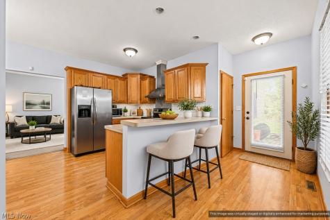 374 Pauline Avenue Akron OH 44312