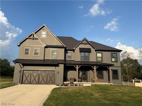 8196 Macthomas Avenue NW North Canton OH 44720