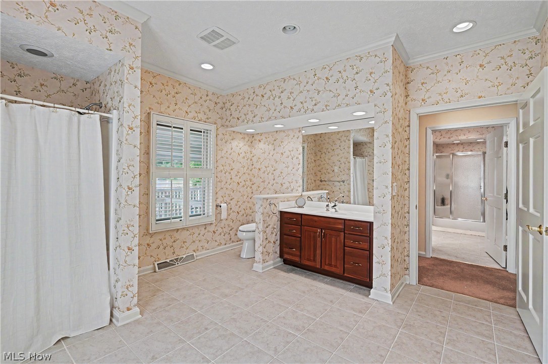 1300 Lake Road Conneaut OH 44030