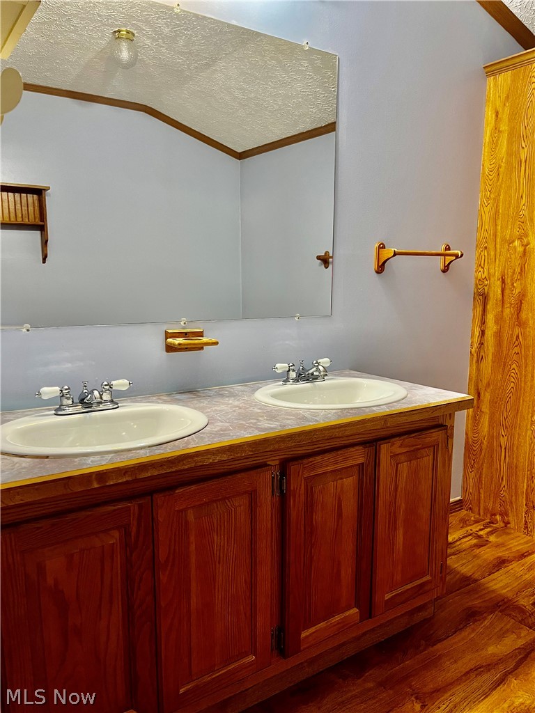 1324 Lake Vue Drive Roaming Shores OH 44085