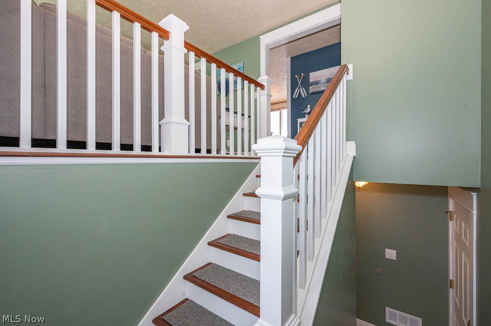 1759 Arbor Drive Mineral Ridge OH 44440