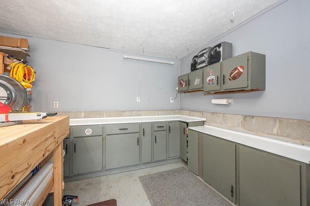 1759 Arbor Drive Mineral Ridge OH 44440