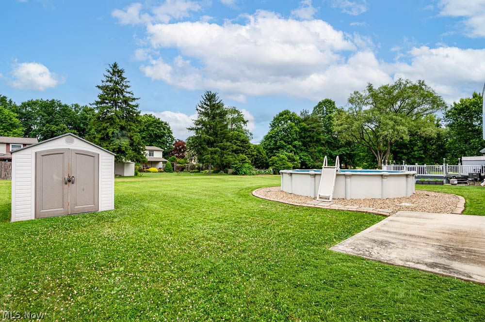 1759 Arbor Drive Mineral Ridge OH 44440