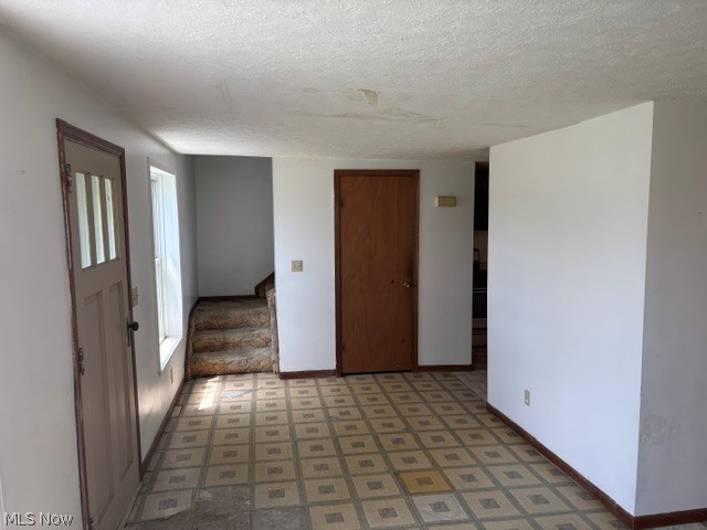 2610 E South Range New Springfield OH 44443