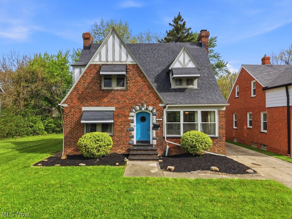 3871 Mayfield Road Cleveland Heights OH 44121