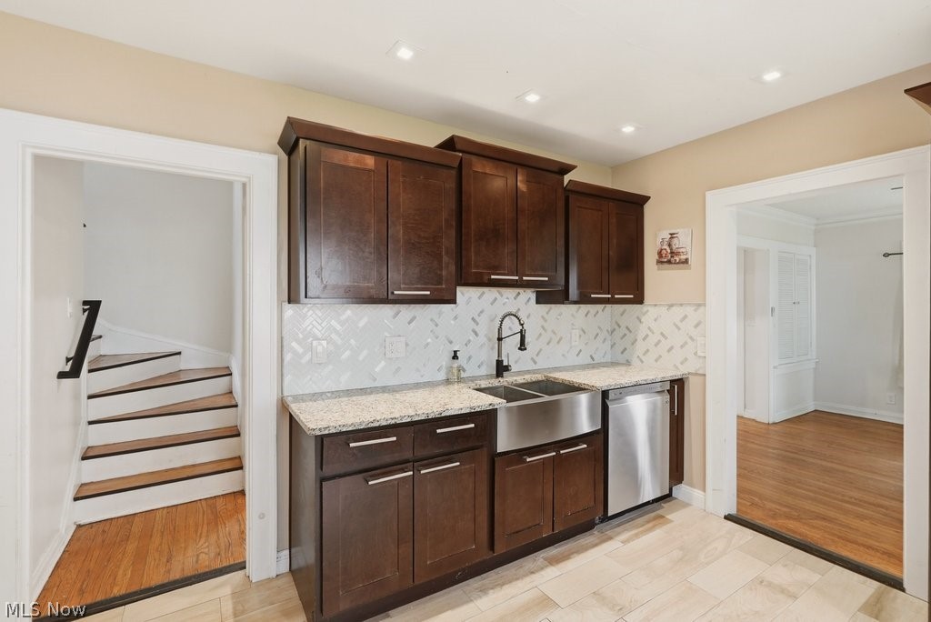 3871 Mayfield Road Cleveland Heights OH 44121