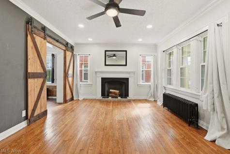 3871 Mayfield Road Cleveland Heights OH 44121