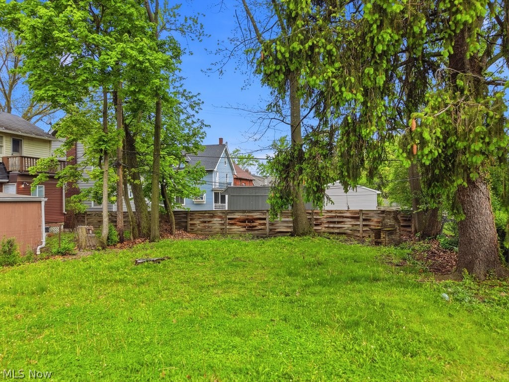 3871 Mayfield Road Cleveland Heights OH 44121