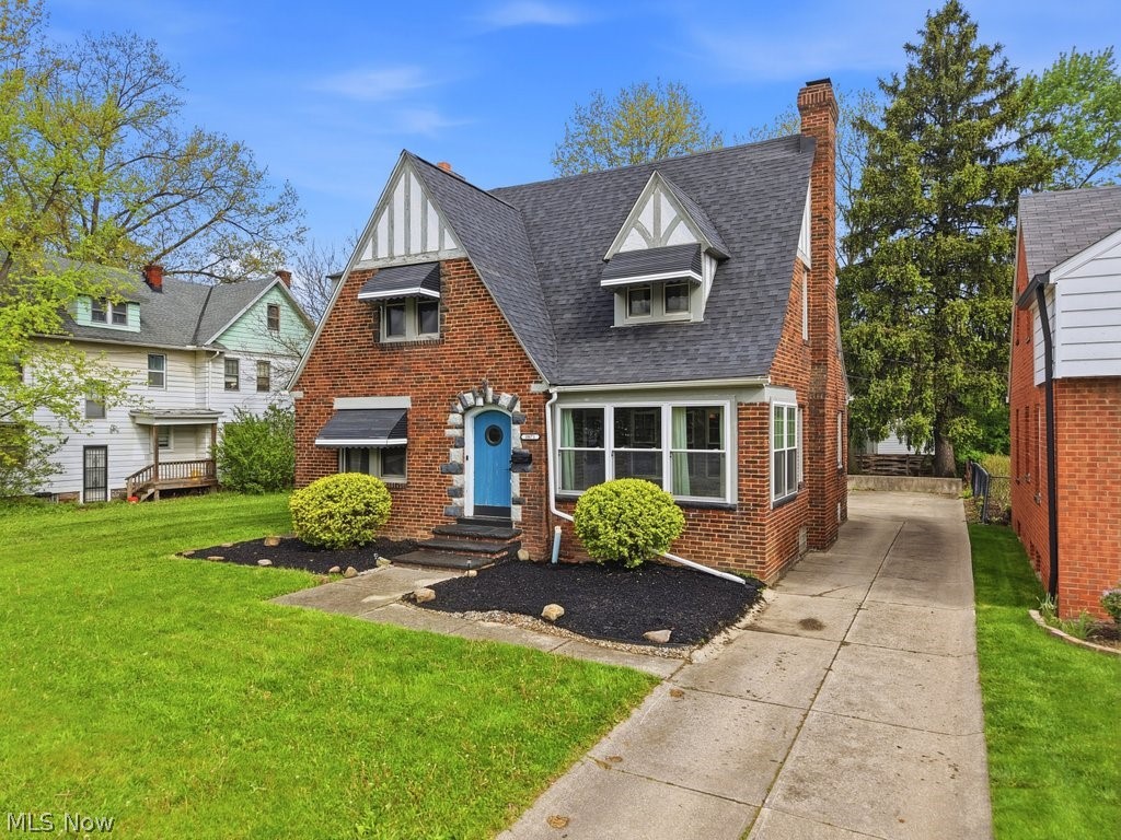 3871 Mayfield Road Cleveland Heights OH 44121