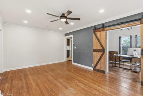 3871 Mayfield Road Cleveland Heights OH 44121