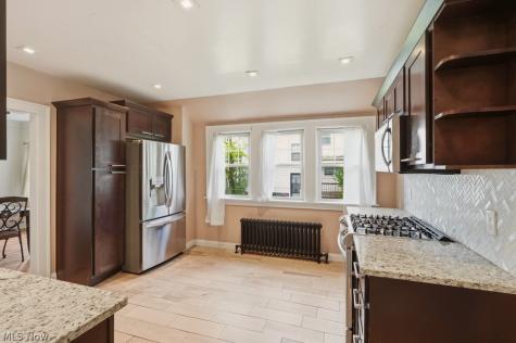 3871 Mayfield Road Cleveland Heights OH 44121