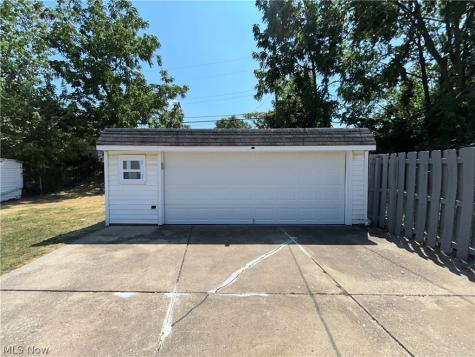 9316 Alexander Road Garfield Heights OH 44125