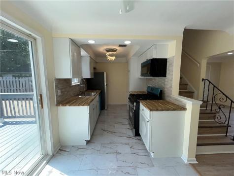 9316 Alexander Road Garfield Heights OH 44125