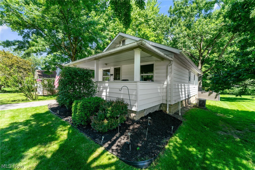 19 Nesbitt Street Poland OH 44514