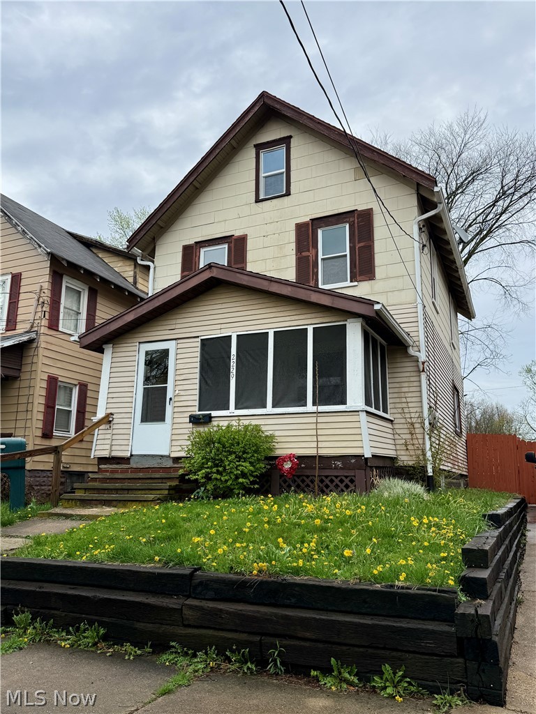 2229 25th Street SW Akron OH 44314