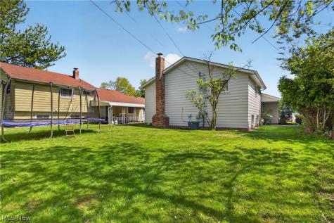 286 E 310th Street Willowick OH 44095