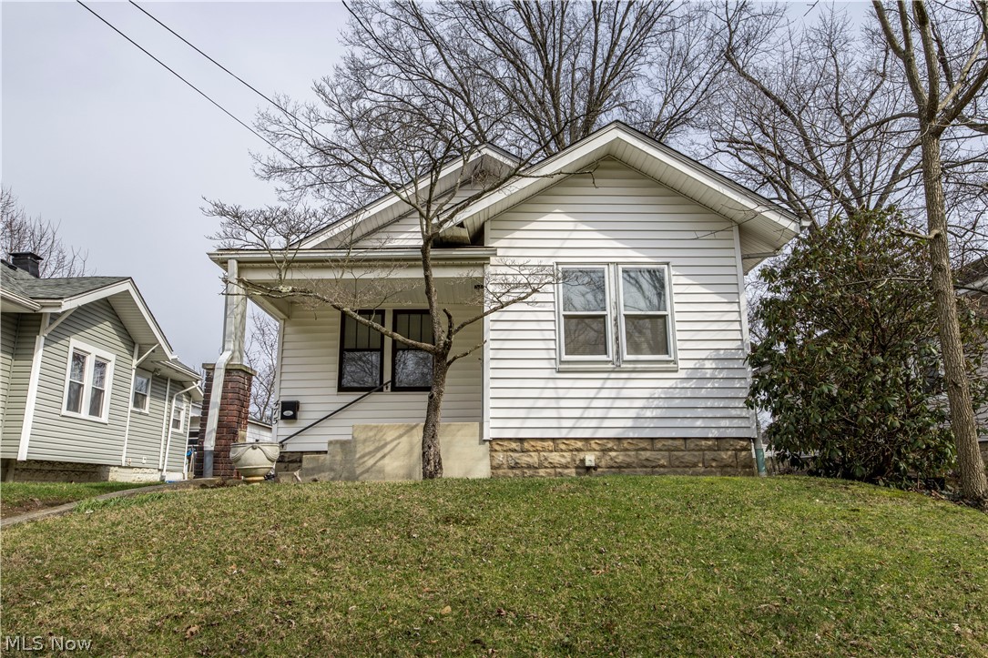 475 Sullivan Avenue Akron OH 44305