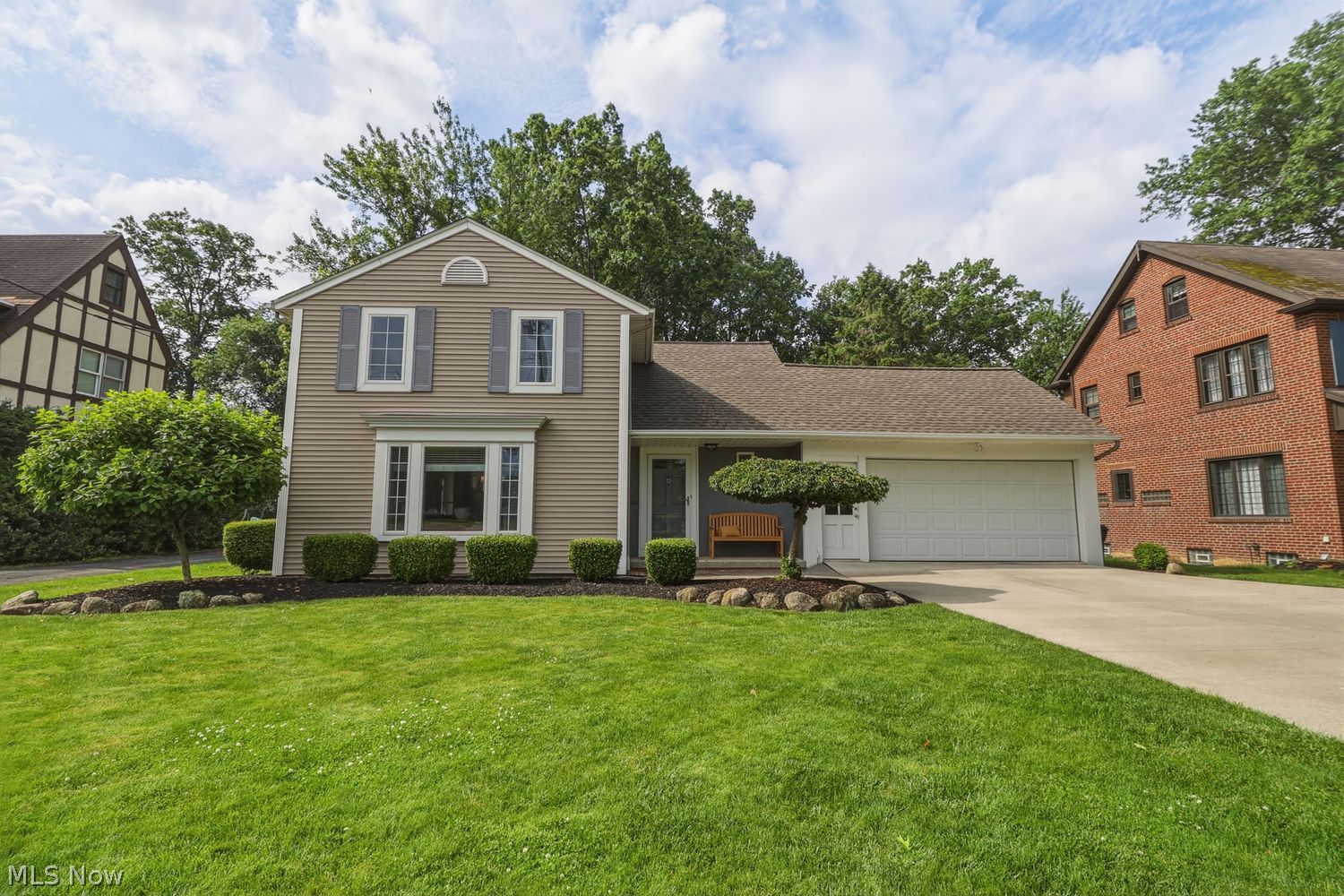 27065 Lake Road Bay Village OH 44140