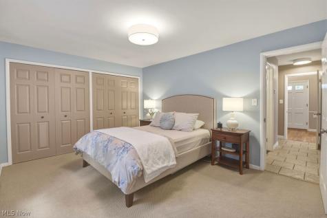 27065 Lake Road Bay Village OH 44140