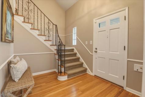 27065 Lake Road Bay Village OH 44140