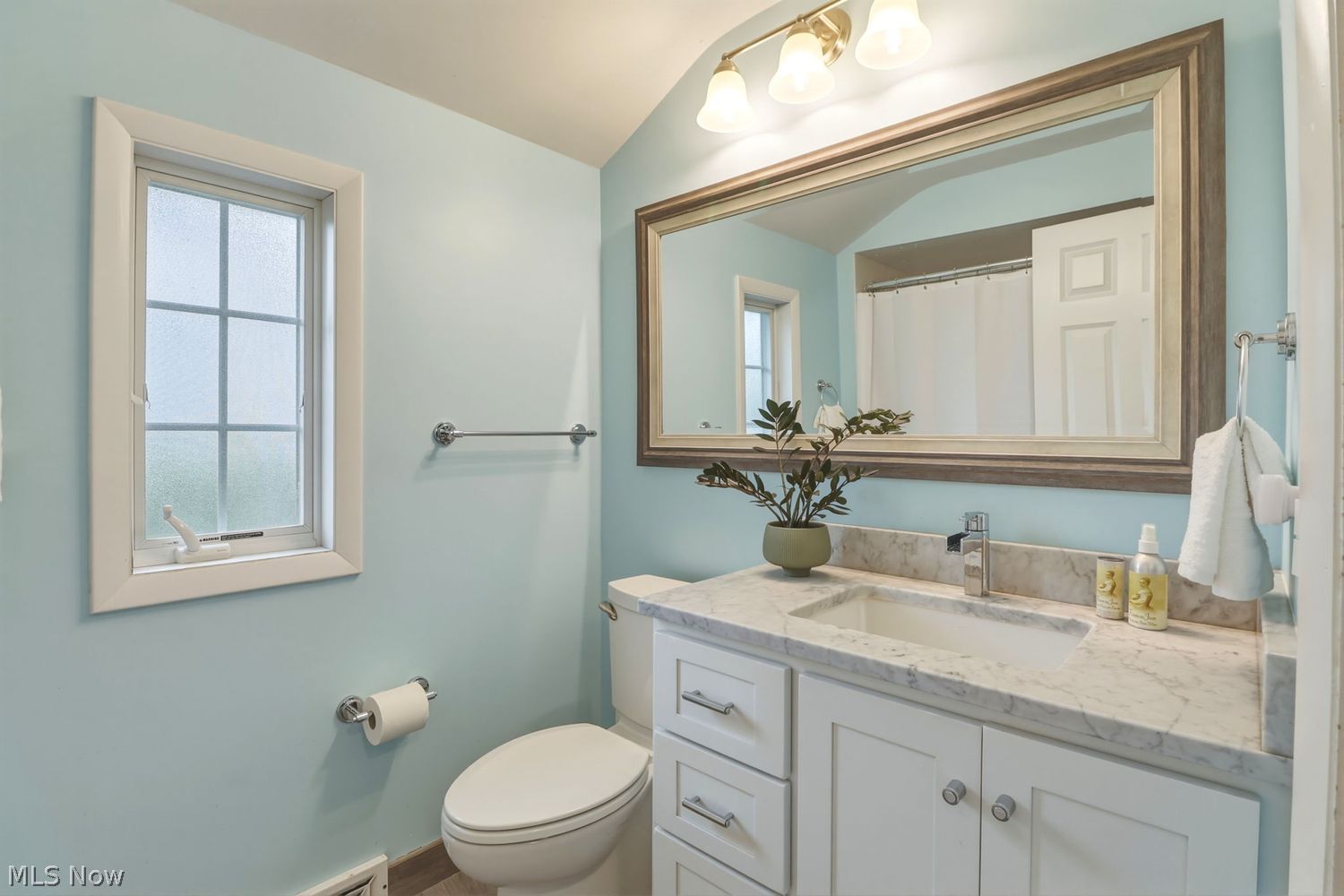 27065 Lake Road Bay Village OH 44140