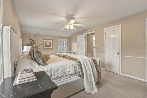 27065 Lake Road Bay Village OH 44140