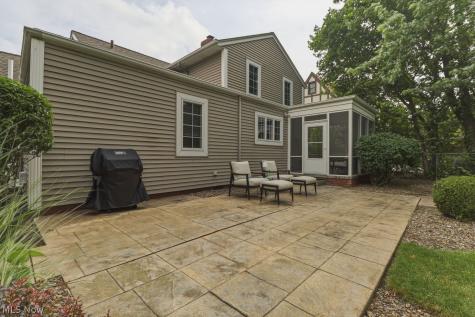 27065 Lake Road Bay Village OH 44140