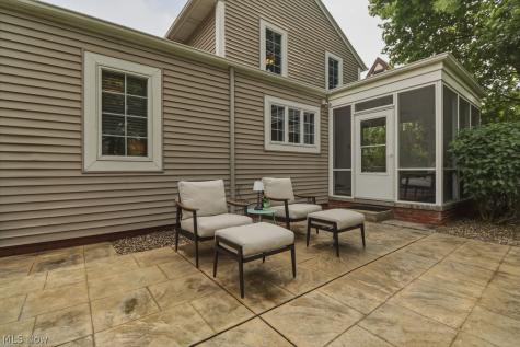 27065 Lake Road Bay Village OH 44140
